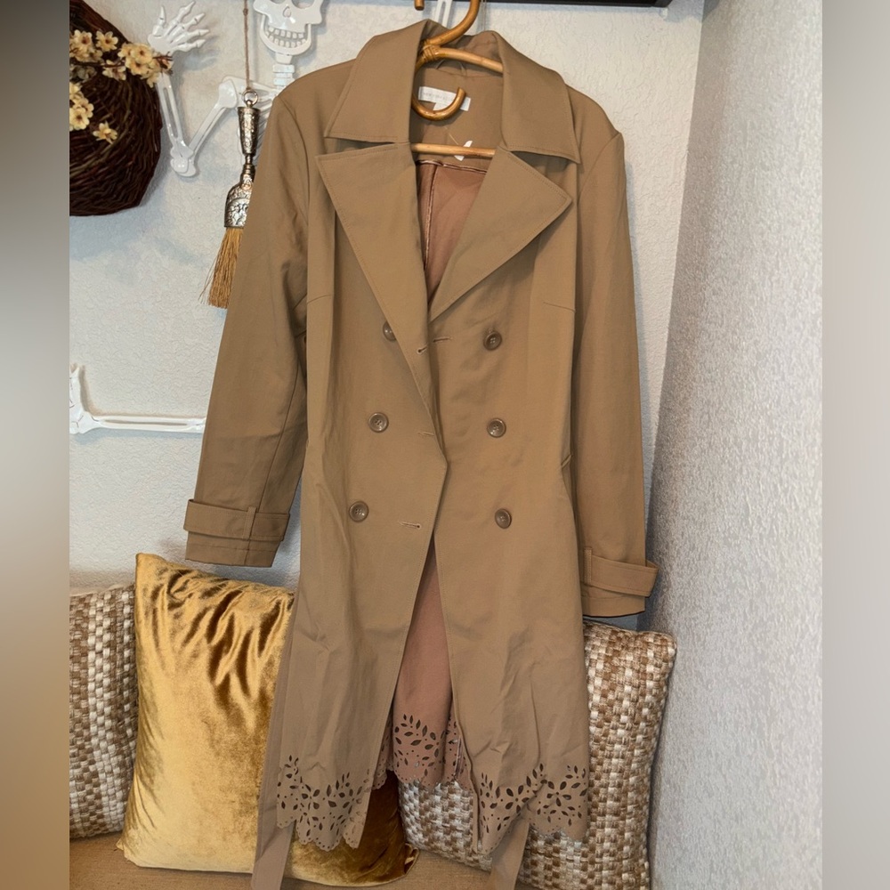 New York and Company Women's Tan Double-Breasted Trench/Rain Coat